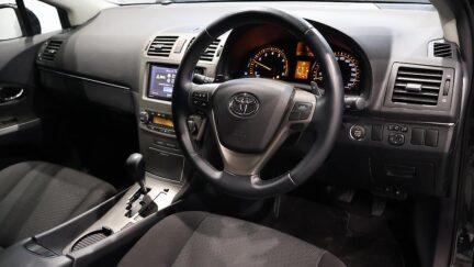 2012 Toyota Avensis Xi Reverse Camera + Push Button Start image 344266
