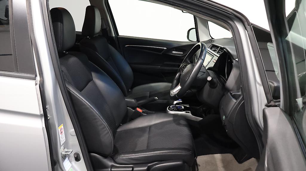 2014 Honda Fit Hybrid L Package image 341869