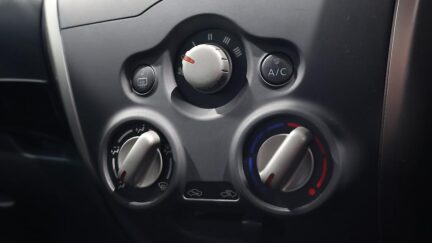 2014 Nissan Note X Emergency Brake Package image 344829