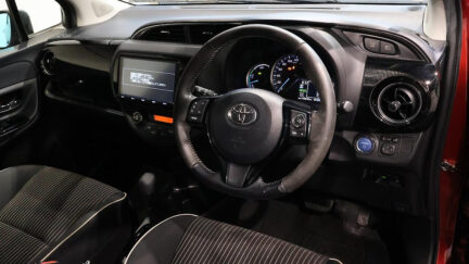 2017 Toyota Vitz Hybrid Jewela image 341741