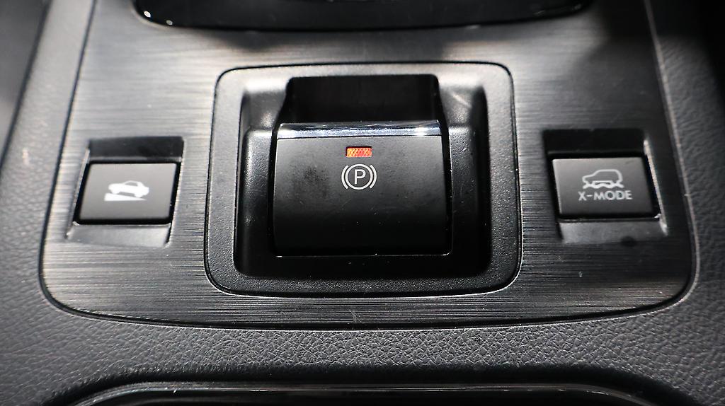 2015 Subaru Outback Limited AWD Leather package image 344178