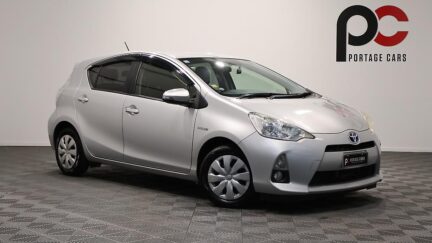 2013 Toyota Aqua S Model + Reverse Camera image 344298