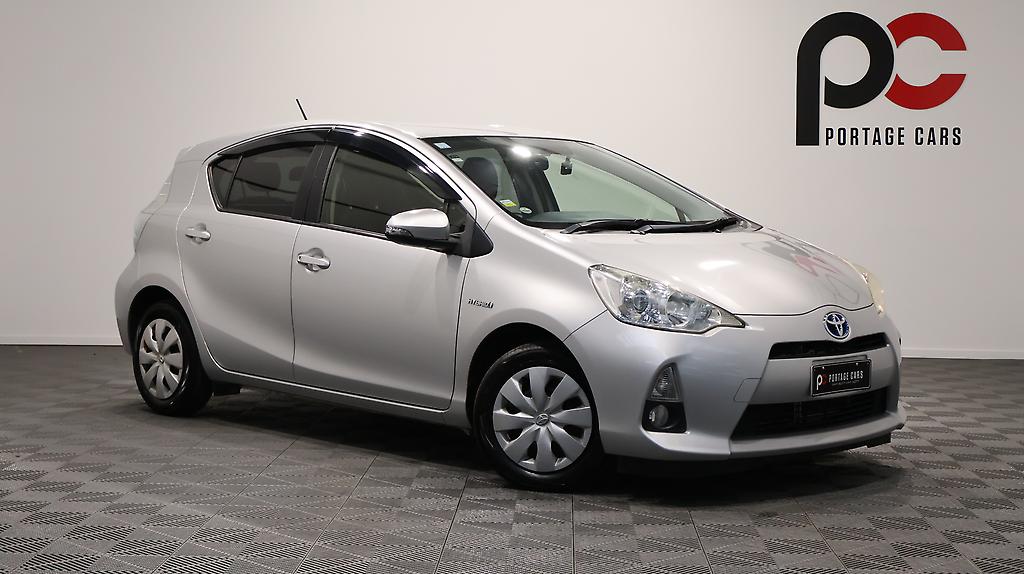 2013 Toyota Aqua S Model + Reverse Camera image 344297