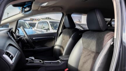 2019 Honda Shuttle Hybrid Z Half leather trim image 342287