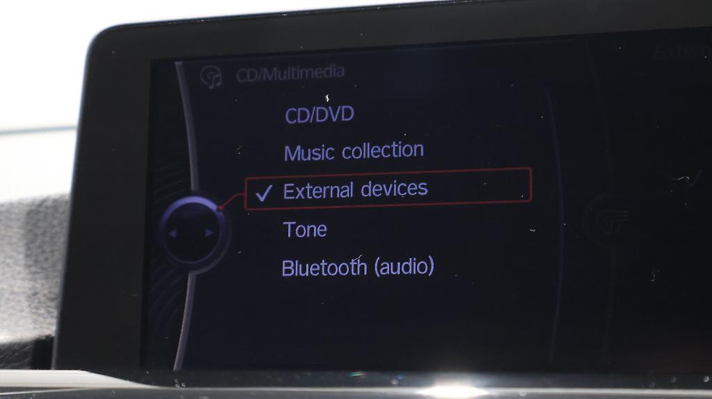 2012 BMW 3 Series Sport image 344085