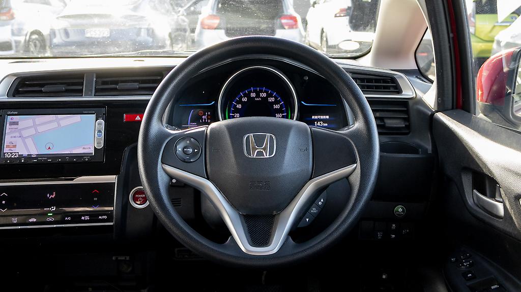 2015 Honda Fit Hybrid F Spec Hybrid image 341050