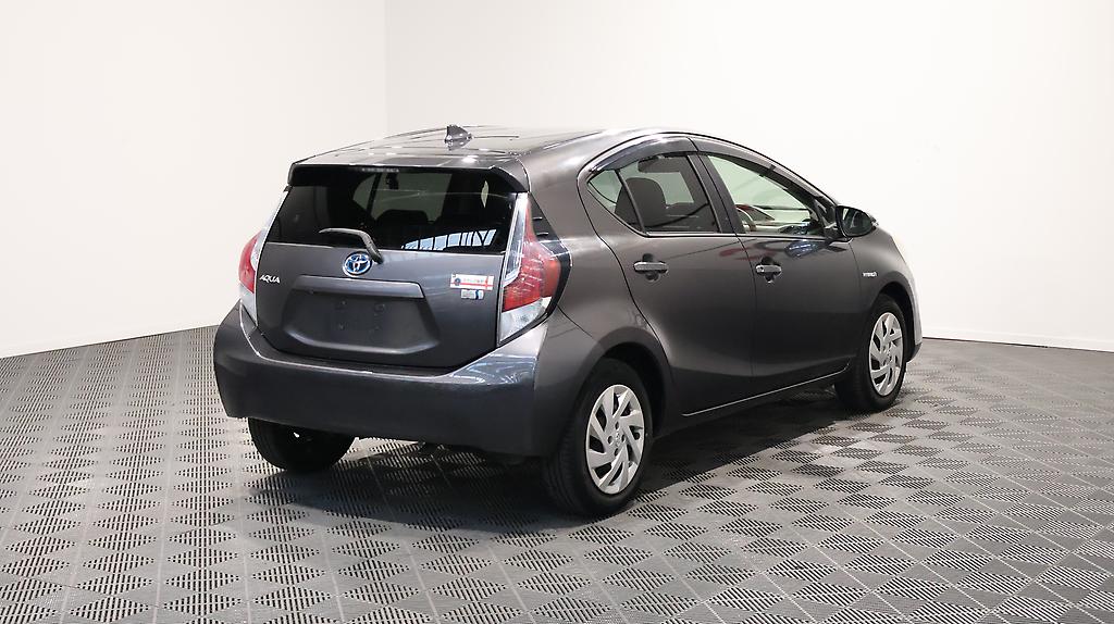 2015 Toyota Aqua image 345214