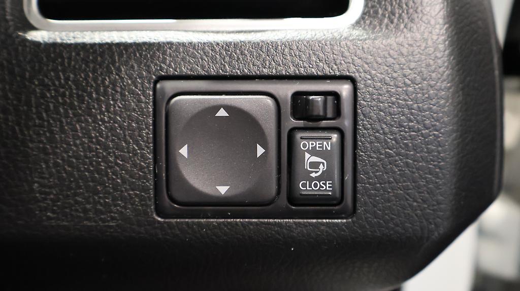 2013 Nissan Serena Highway Star S-Hybrid L Selection image 342139
