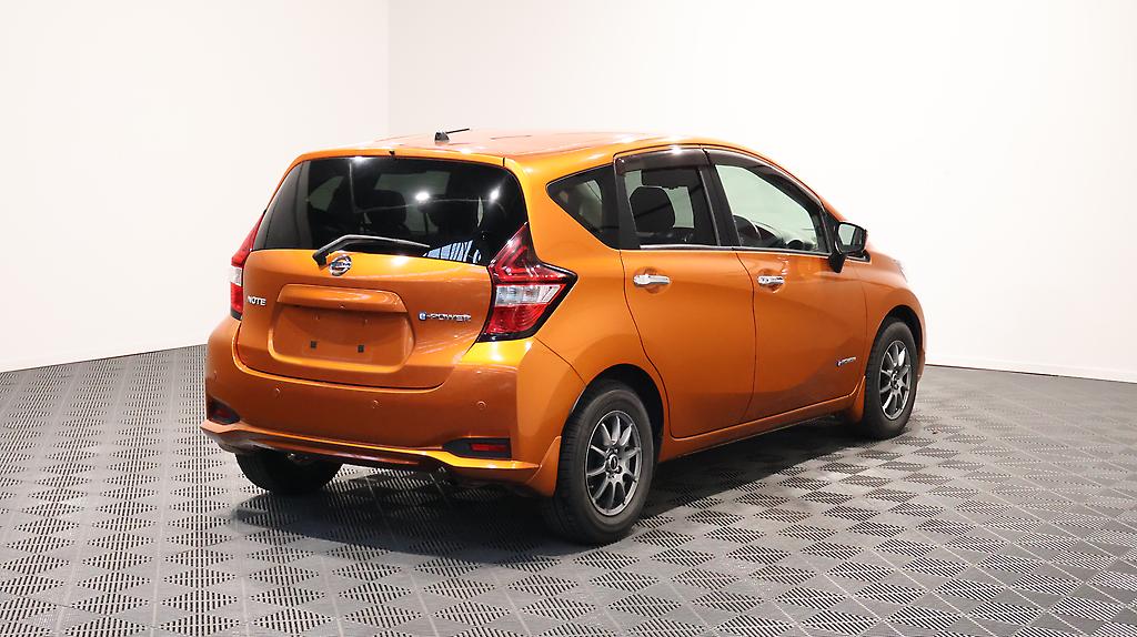 2017 Nissan Note E Power X image 344859