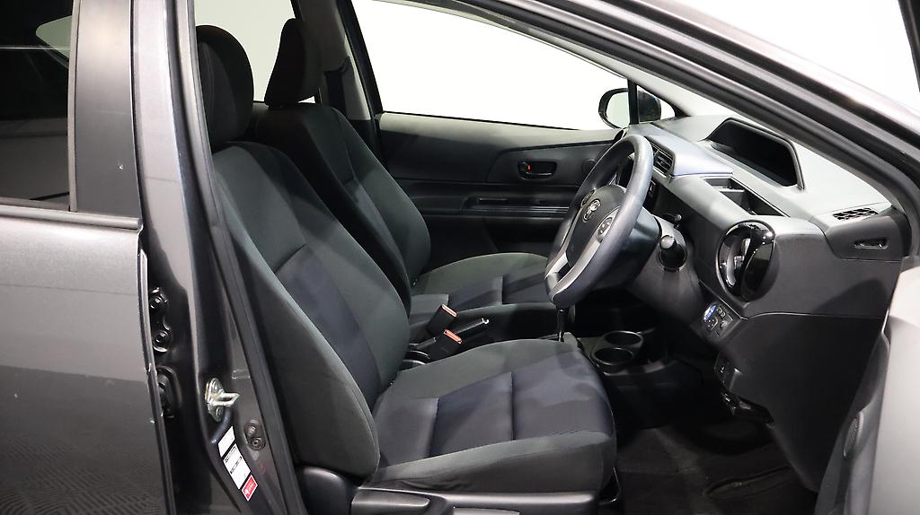 2015 Toyota Aqua image 345220