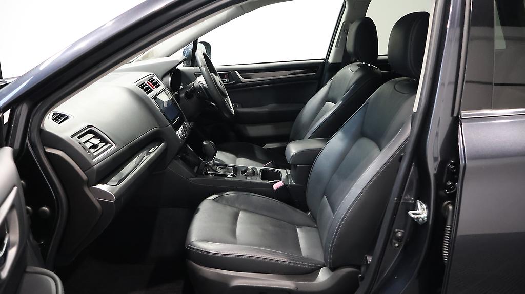 2015 Subaru Outback Limited AWD Leather package image 344168