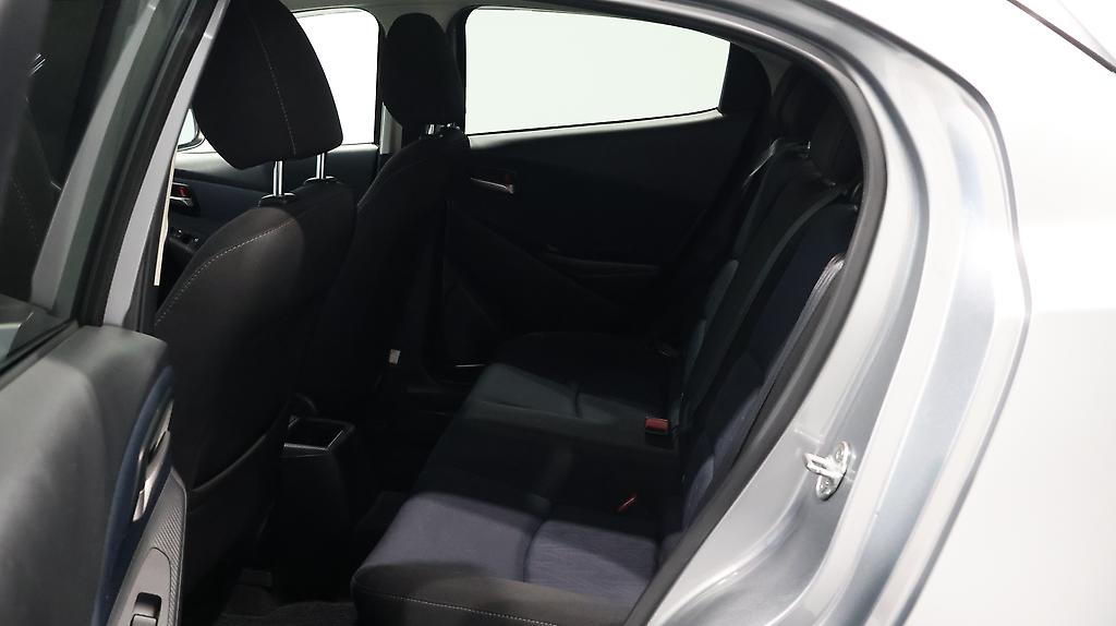 2015 Mazda Demio 13S + Push Start + Reverse Camera image 345358