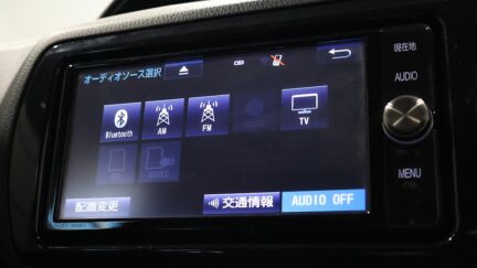 2017 Toyota Vitz Hybrid F Model image 344527