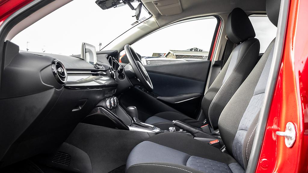 2015 Mazda Demio 13S 6AT FWD Push start image 342494