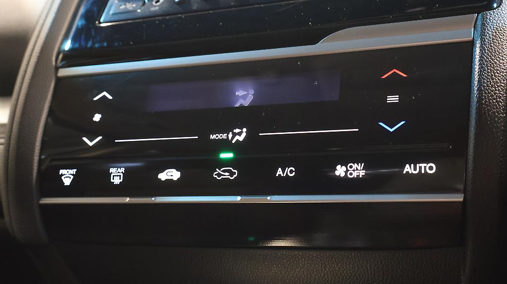2014 Honda Fit Hybrid F-Package Fit Jazz image 343824