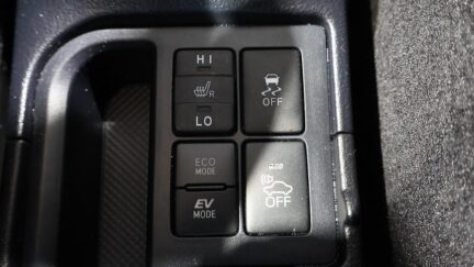 2017 Toyota Vitz Hybrid Jewela image 341746