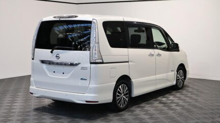 2015 Nissan Serena Hybrid Highway Star V Selection Facelift image 340885