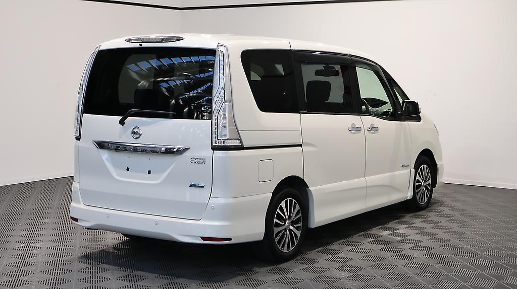 2015 Nissan Serena Hybrid Highway Star V Selection Facelift image 340885