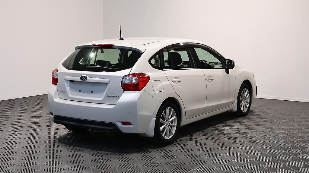 2013 Subaru Impreza Sport 2.0i Eyesight AWD image 343965