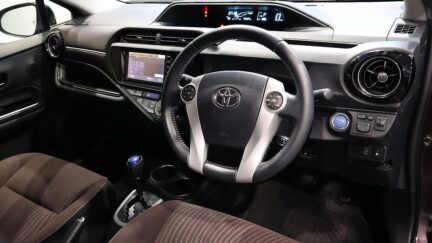 2015 Toyota Aqua G Model + Reverse Camera image 344718