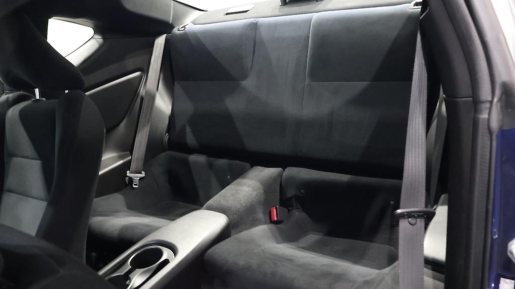 2012 Toyota 86 G – 6sp Manual image 344130