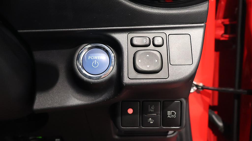 2016 Toyota Aqua S Model Push Start image 341355