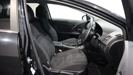 2012 Toyota Avensis Xi Reverse Camera + Push Button Start image 344264