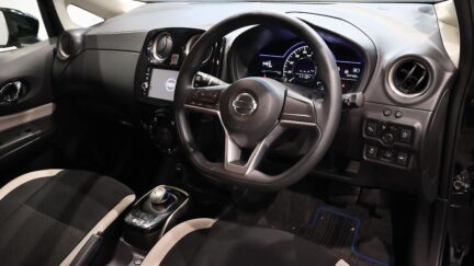 2017 Nissan Note E Power-X Great Look in Black!! image 344442
