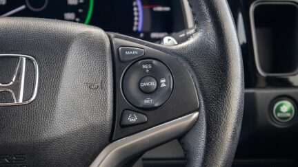 2019 Honda Shuttle Hybrid Z Half leather trim image 342283