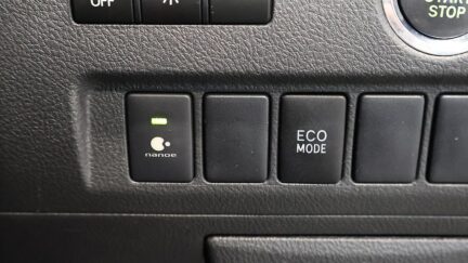 2012 Toyota Vellfire 2.4Z image 343784