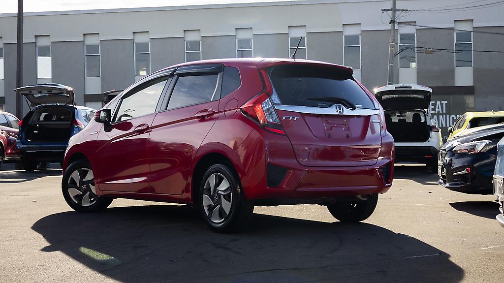 2015 Honda Fit Hybrid F Spec Hybrid image 341042