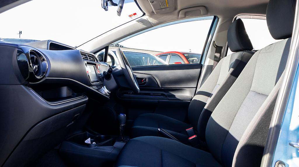 2015 Toyota Aqua S model Push Start image 343291