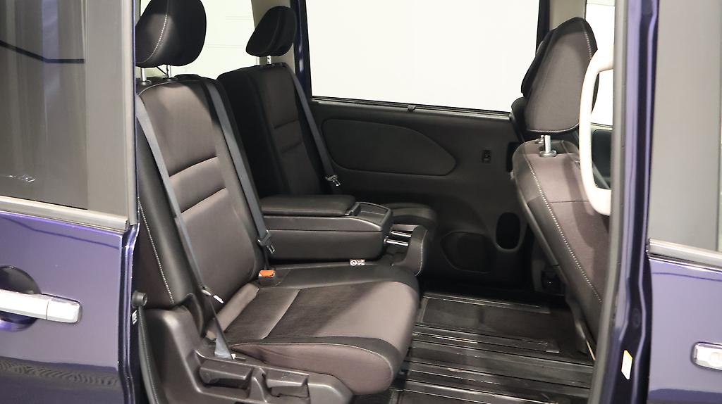 2016 Nissan Serena Hybrid Highway Star image 343558