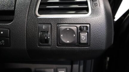 2013 Nissan Serena Highway Star S Hybrid image 346140