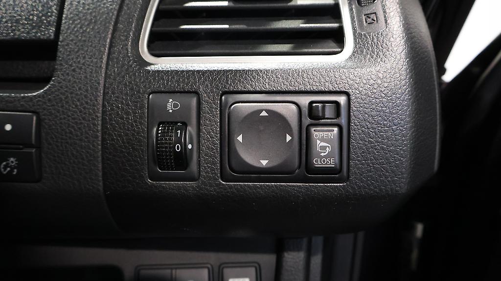 2013 Nissan Serena Highway Star S Hybrid image 346140
