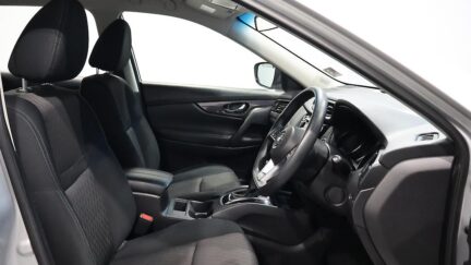 2022 Nissan X-trail ST 2.5P/6CVT/SW/5DR **7 Seats** image 345571