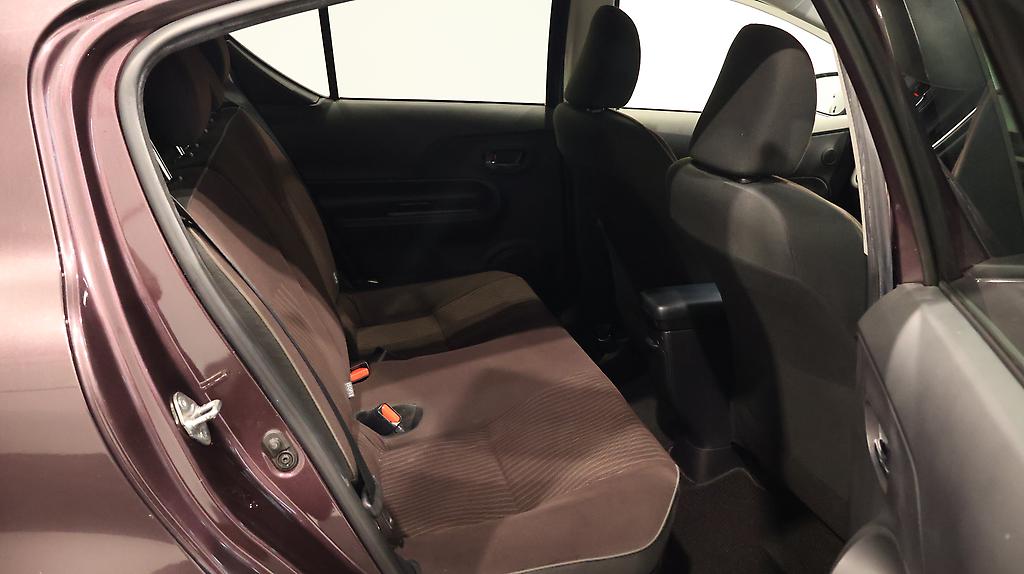 2015 Toyota Aqua G Model + Reverse Camera image 344715