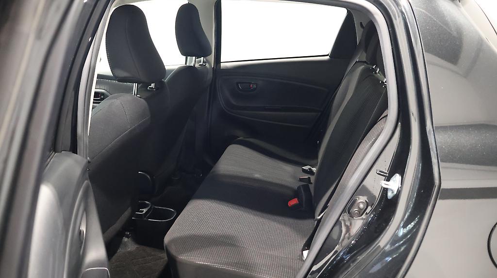 2017 Toyota Vitz Hybrid F Model image 344522
