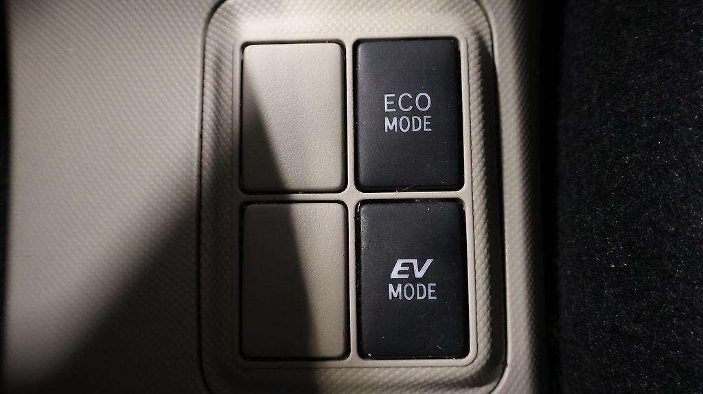2012 Toyota Aqua G Model + Push Start image 341245