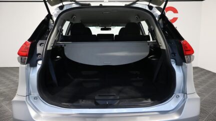2022 Nissan X-trail ST 2.5P/6CVT/SW/5DR **7 Seats** image 345566