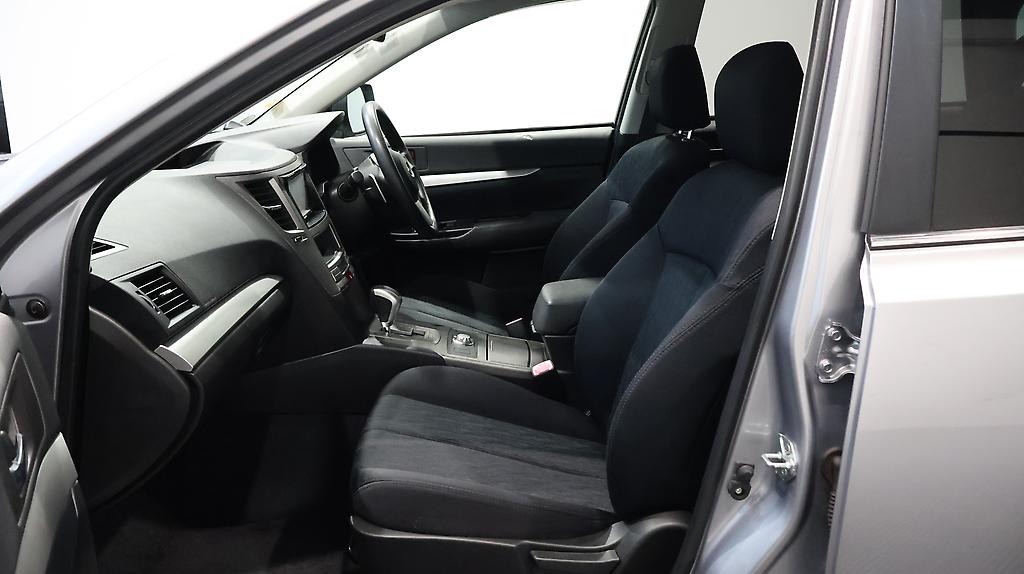 2010 Subaru Legacy Bluetooth image 343988