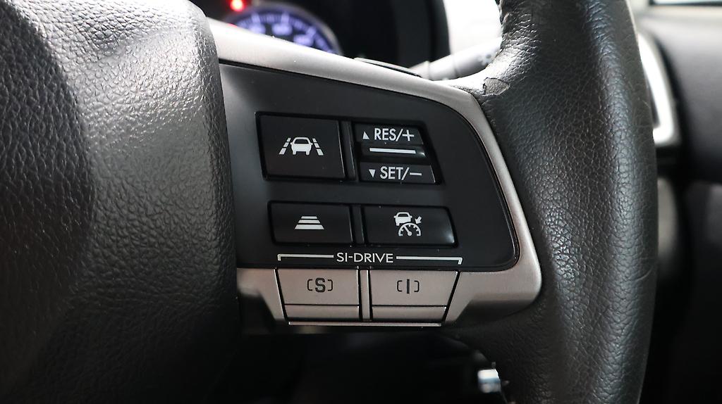 2015 Subaru Impreza Cruise Control + Half Leather Seats image 343482