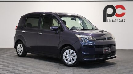 2013 Toyota Spade F Model image 343199