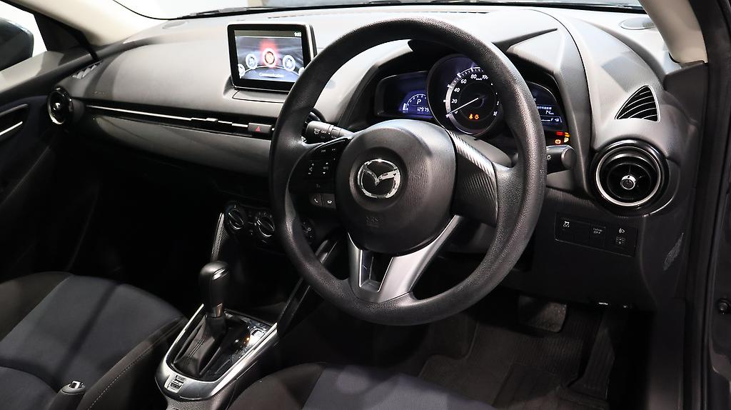 2014 Mazda Demio 13S + Steering Wheel Controls image 343436