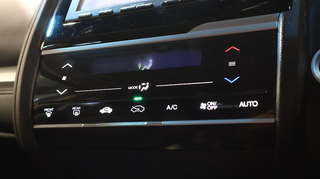 2014 Honda Fit Hybrid L Package image 341873
