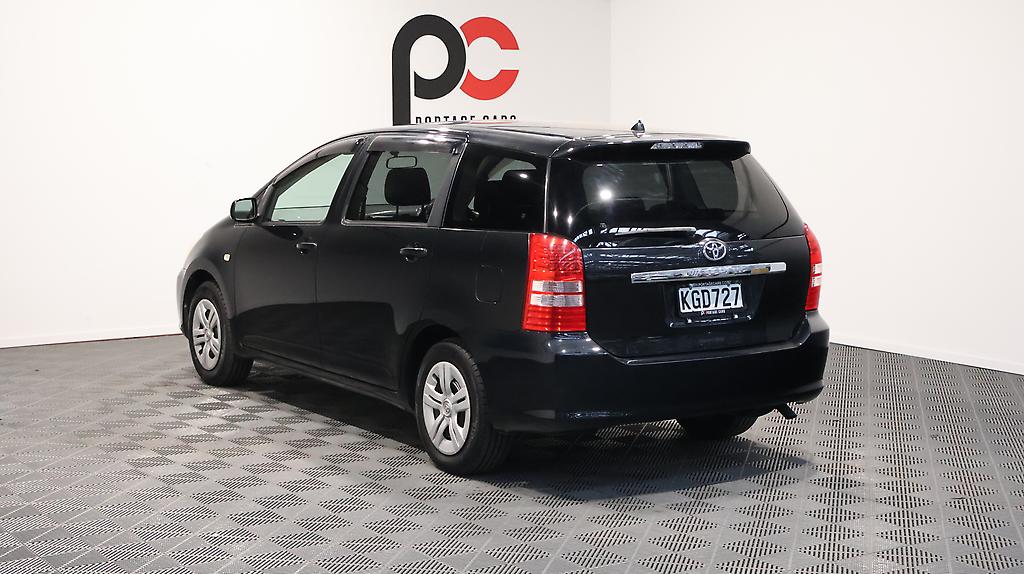 2005 Toyota Wish image 343749