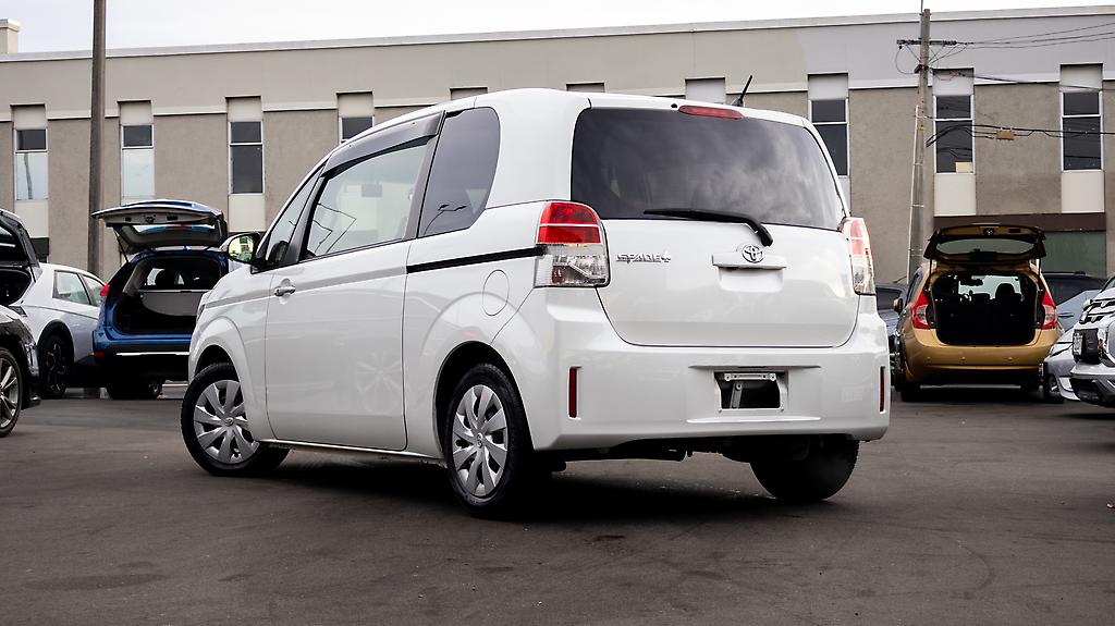 2013 Toyota Spade F Spec, Push start image 345017