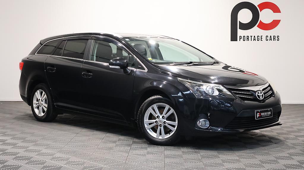 2012 Toyota Avensis Xi great look and Low KMs image 344184