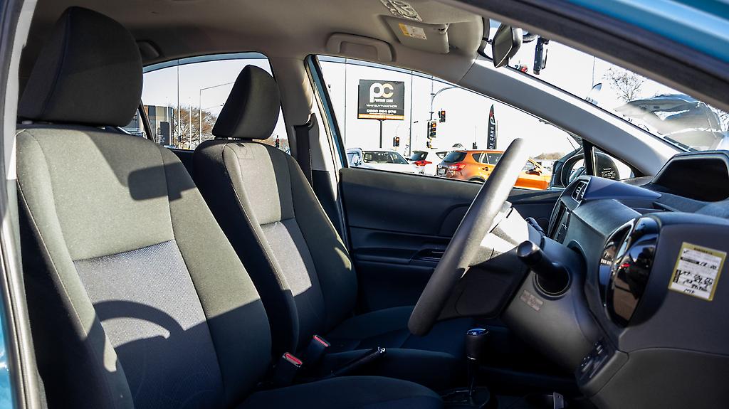 2015 Toyota Aqua S model Push Start image 343284