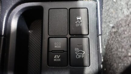 2017 Toyota Vitz Hybrid + Reverse Camera image 345554